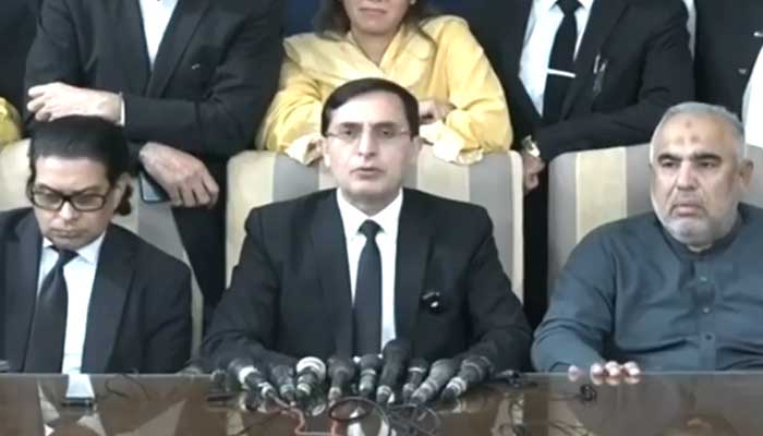 Pakistan Tehreek-e-Insaf (PTI) Chairman Barrister Gohar Ali Khan (centre) speaking during a press conference on October 19, 2024. — Screengrab via Geo News