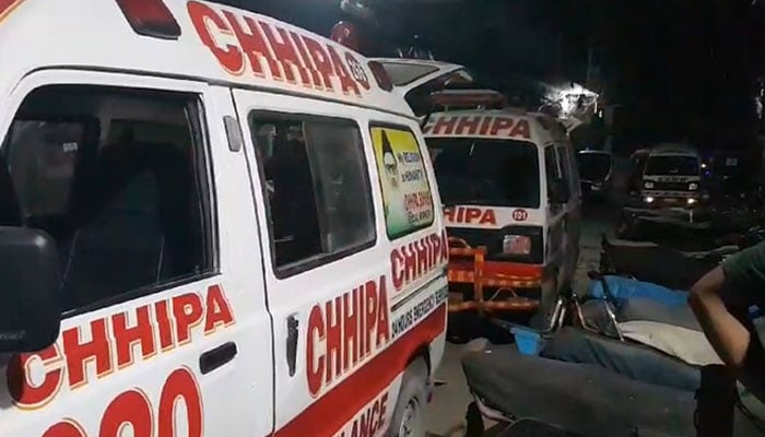 Ambulances entering the Bantwa Gali street where the murder incident took place in Lea Market, Karachi, on October 18, 2024. —Screengrab/reporter