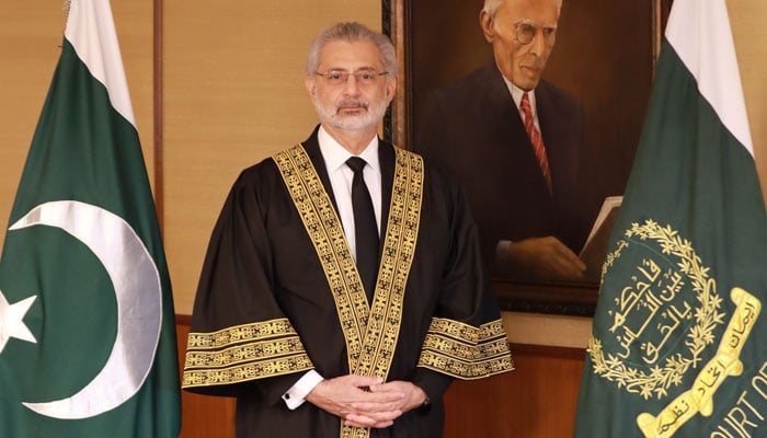 Chief Justice of Pakistan Qazi Faez Isa poses for a photograph after assuming the top judge role. — SC website/File