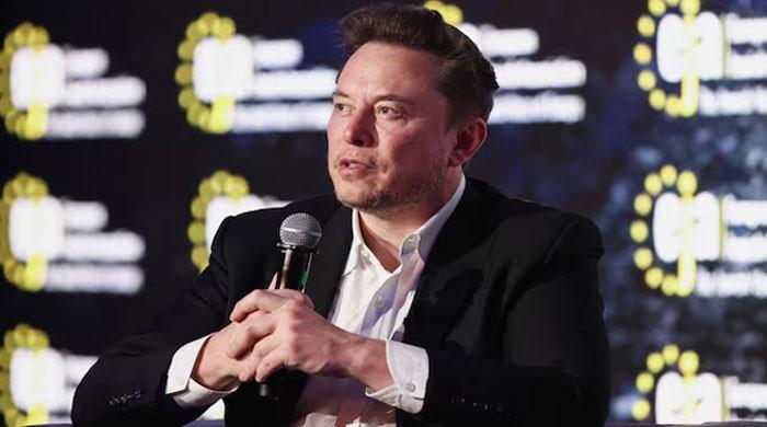 Elon Musk shows skepticism towards traditional education

 – Newsad