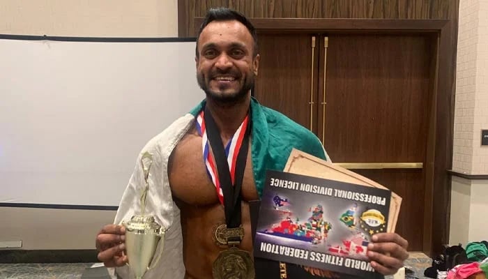 Pakistani bodybuilder Rameez Ibrahim celebrates after winning gold in Mr Universe 2024, World Fitness Federation, Las Vegas, USA. — Geo Super