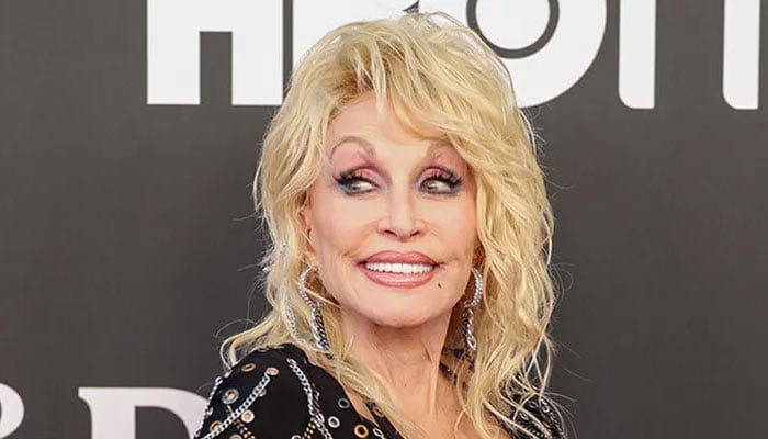 Dolly Parton spills the beans on bizarre Christmas tradition