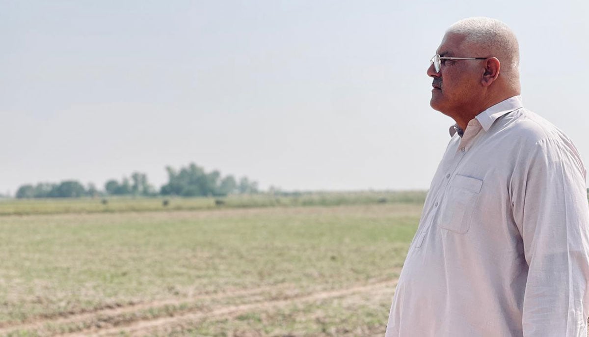 Sajjad Warraich at his farm near the Ravi River. — Photo by author