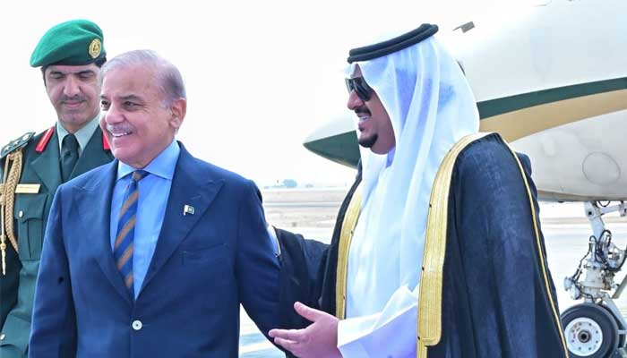 Deputy Governor of Riyadh Province Prince Mohammed bin Abdulrahman bin Abdulaziz receives Prime Minister Shehbaz Sharif at Royal Terminal of King Khalid International Airport, October 29, 2024. — X/@CMShehbaz