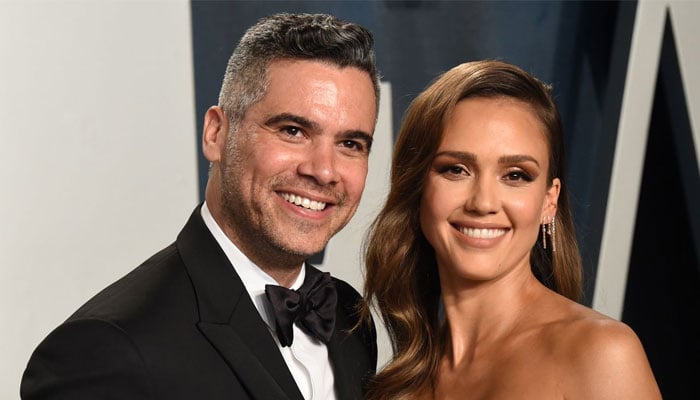 Jessica Alba mesmerises fans with ageless beauty in family photo