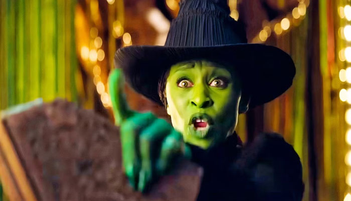 Wicked first reaction wins critics hearts