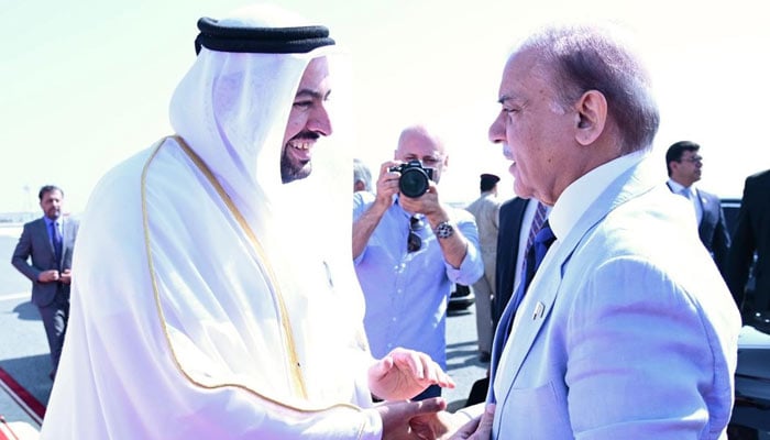 Qatars Minister of State for Mediation Mohammed bin Abdulaziz bin Saleh Al Khulaifi bids farewell to PM Shehbaz at Doha International Airport on November, 1, 2024. — PID