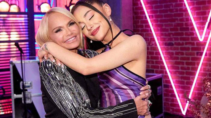 Ariana Grande reveals Kristin Chenoweth's gesture that mads singer emotional