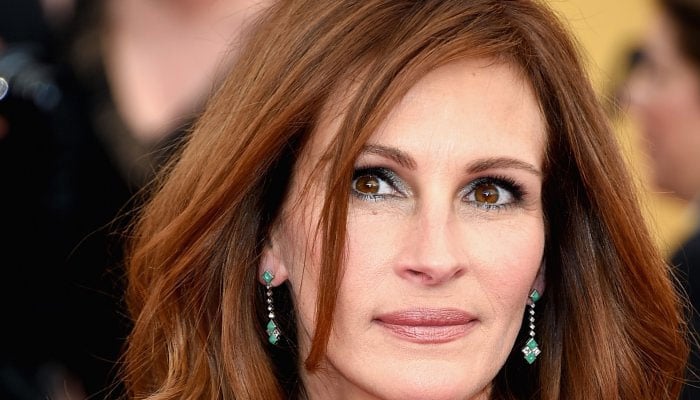 Julia Roberts comes under fire for political ad