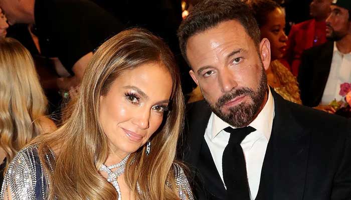 Ben Affleck praises Jennifer Lopez amid ongoing divorce battle