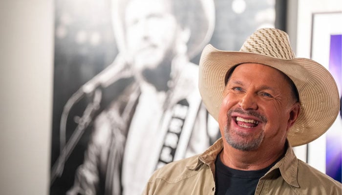 Garth Brooks envisage de déménager au milieu d'un scandale d'abus sexuels