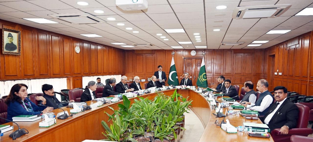 Chief Justice of Pakistan (CJP) Justice Yahya Afridi presiding over meeting of Judicial Commission of Pakistan (JCP) at Supreme Court of Pakistan, Islamabad, November 8, 2024. — SC