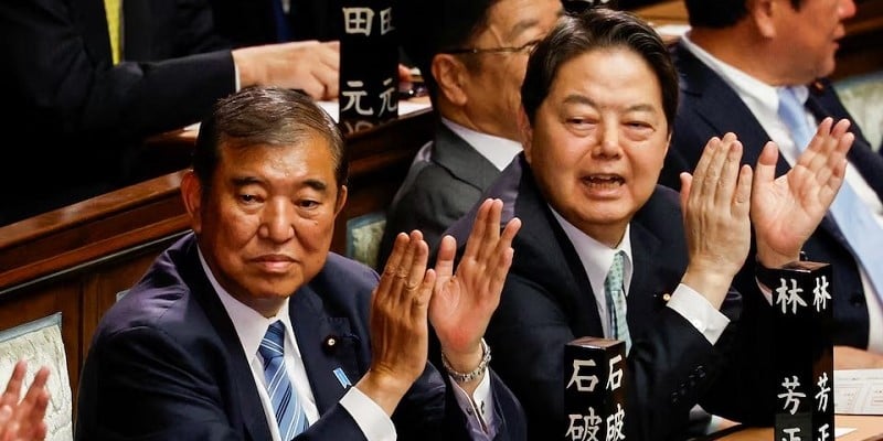 Japanese PM Ishiba and Chief Cabinet Secretary Hayashi attend a session at the Lower House of Parliament in Tokyo, Japan November 11, 2024. — Reuters