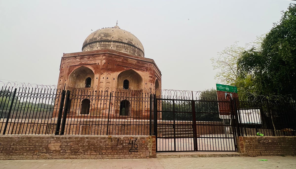 A photo of the tomb of Khan-e-Jahan Zafar Jahan Kokaltash in Lahore. — Photo by Ghazi Taimoor