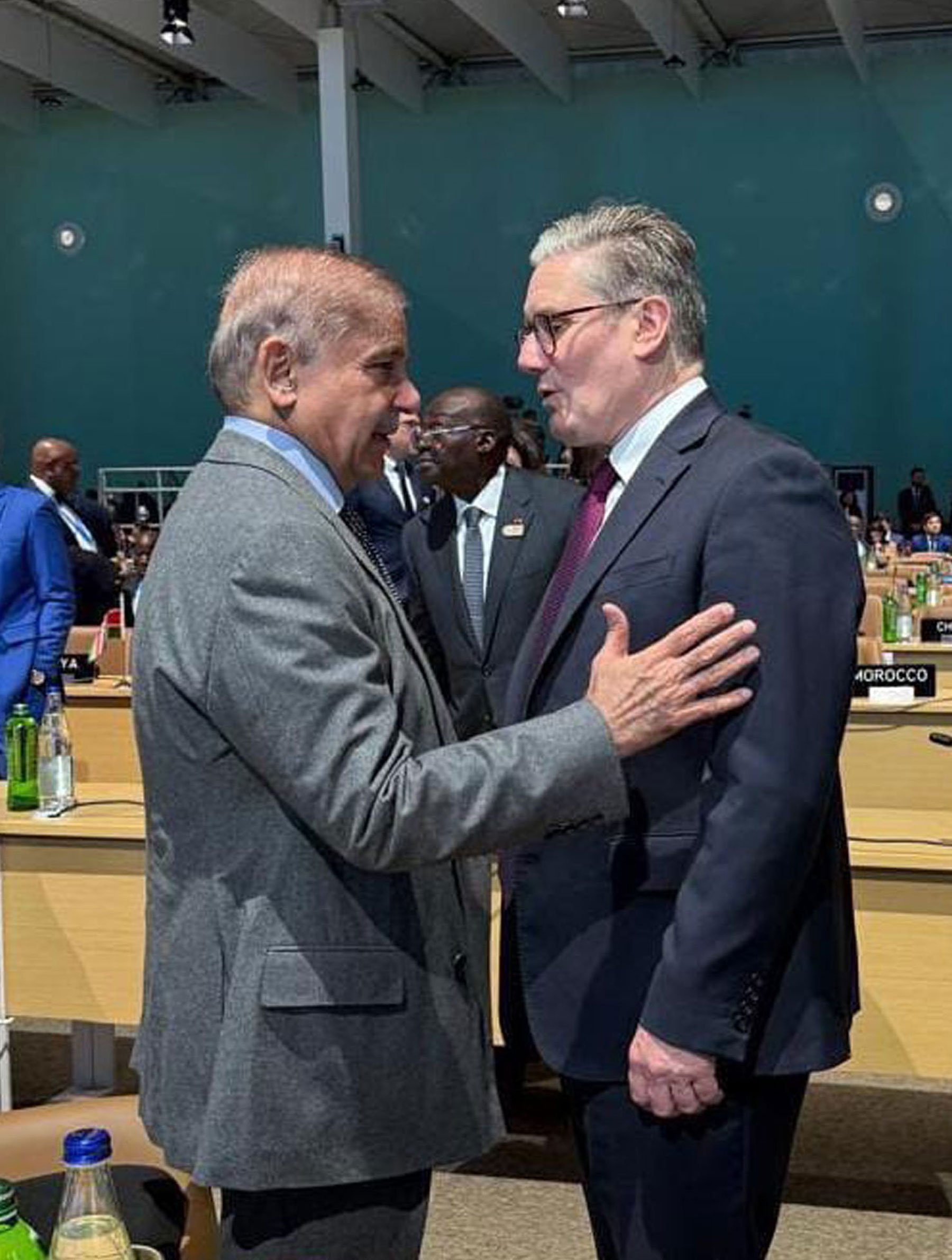 Prime Minister Shehbaz Sharif meets UK Prime Minister Sir Keir Starmer on the sidelines of COP29 Climate Action Summit in Baku, Azerbaijan, November 12, 2024. — PID