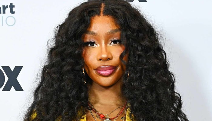 SZA admits headlining Glastonbury was a tall order