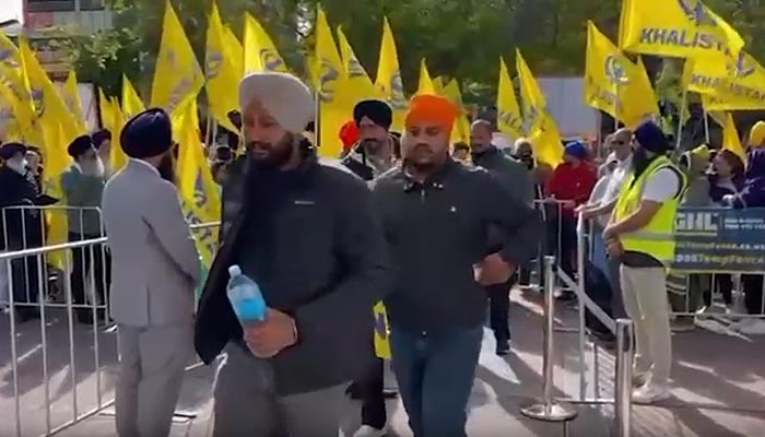 Sikhs going to vote in the Khalistan Referendum held in New Zealands Auckland on November 17, 2024. — Radio Pakistan