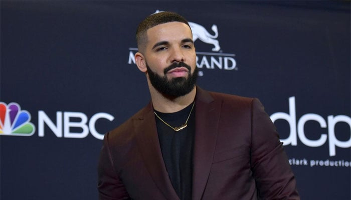 Drake debuts fresh cut after controversial pigtails