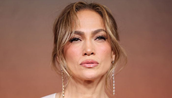 Jennifer Lopez leaves onlookers awestruck at Governors Awards