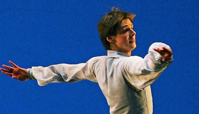 Russian ballet dancer Vladimir Shklyarov dies at 39 after heartbreaking accident