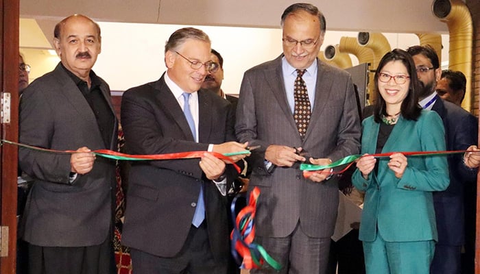 Federal Minister for Planning Ahsan Iqbal inaugurates the USAID Development Journey Exhibition in Islamabad on November 18, 2024. — PID