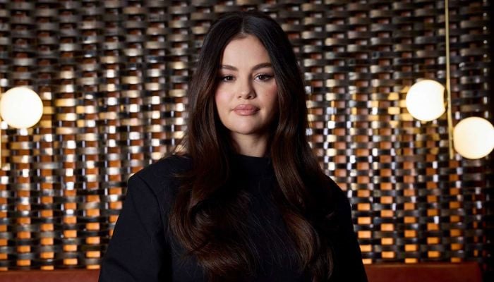 Selena Gomez drops a weird advice: Enjoy it