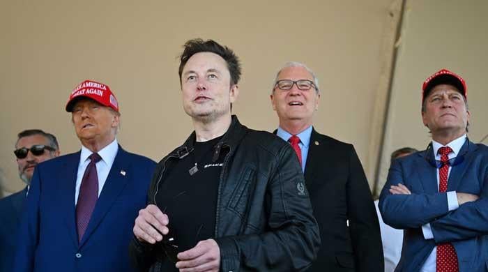 Trump, Musk witness SpaceX Starship launch as booster misses landing