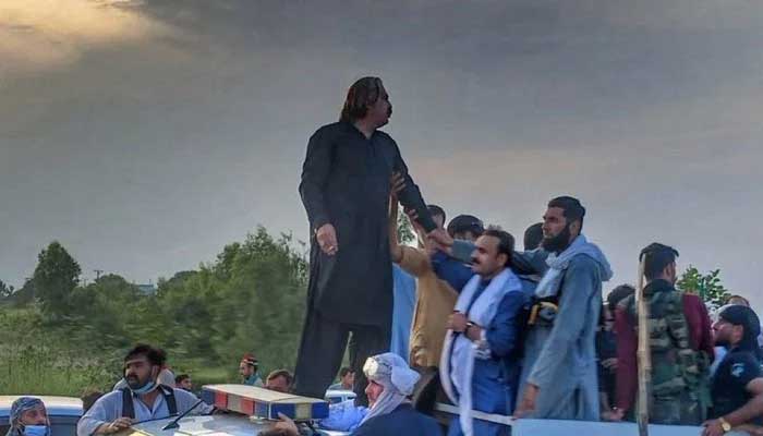 Khyber Pakhtunkhwa (KP) Chief Minister Ali Amin Gandapur leads a convoy to Rawalpindi on September 28, 2024. — Online