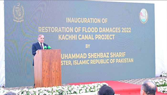 PM Shehbaz Sharif addresses the inaugural ceremony of restoration of Kachhi Canal on November 22, 2024. — PID