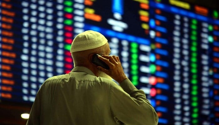 Brokers are busy in trading at Pakistan Stock Exchange (PSX) in Karachi on Monday, November 25, 2024. — PPI