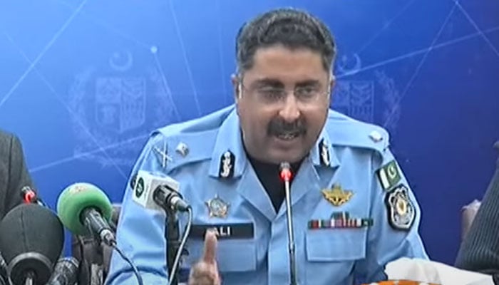 Islamabad IG Syed Ali Nasir Rizvi addresses a press conference on November 27, 2024. — YouTube/Geo News/screengrab