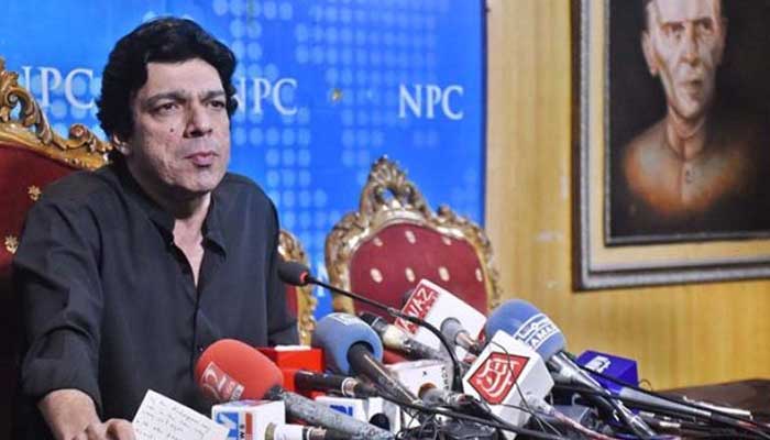 Senator Faisal Vawda addresses a presser at National Press Club in Islamabad in this undated photo. — APP/File