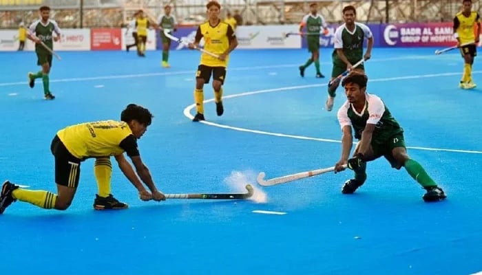 Pakistan and Malaysias players in action during their 2024 Mens Junior Hockey Asia Cup clash on Dcember 01, 2024. —Asian Hockey Federation