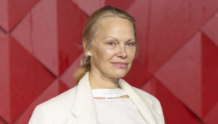 Pamela Anderson flaunts no makeup look: Never too late