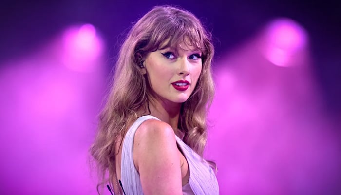 Taylor Swift thanks fans for HUGE 2024 milestone