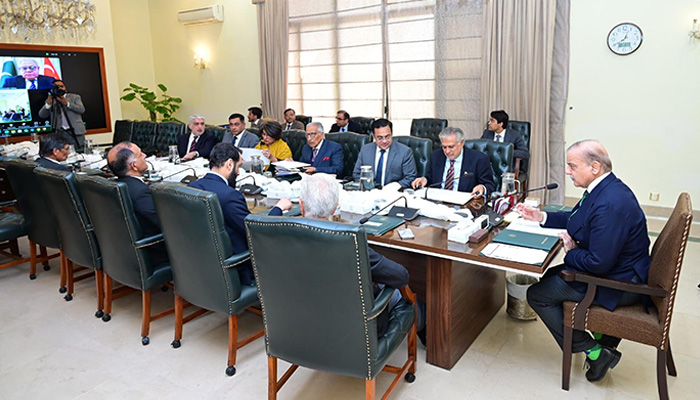 PM Shehbaz Sharif chairs a meeting regarding the evacuation of Pakistani citizens from Syria, in Islamabad on December 9, 2024. — PID