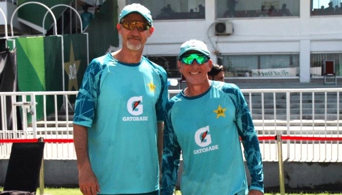 Pakistans red-ball coach Jason Gillespie (L) and high-performance coach Tim Nielsen during training camp for Bangladesh Test series on August 21, 2024. — PCB