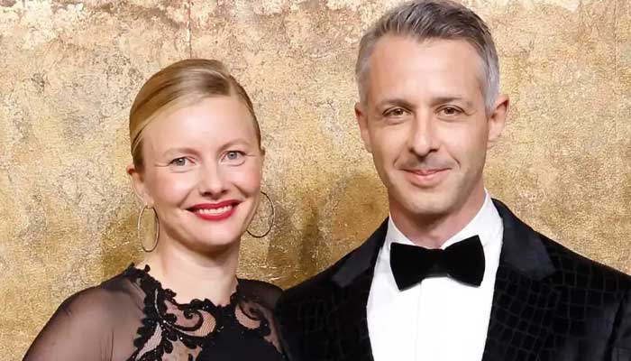 Emma Wall praises busy husband Jeremy Strong as great dad