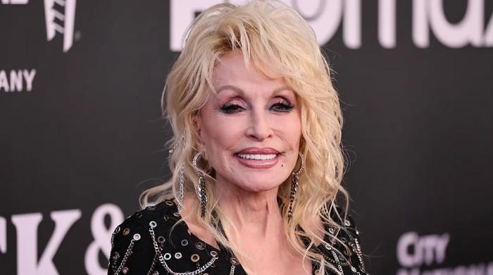 Dolly Parton weighs in on her Christmas plans with family