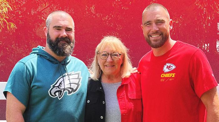 Travis, Jason Kelce share hilarious gift they gave Donna every year