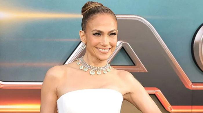 Jennifer Lopez gives sneak peek into Christmas holiday