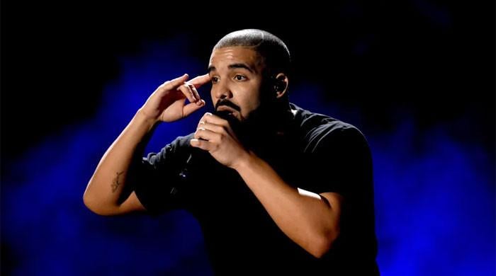 Drake shades ‘some people’ in Christmas message