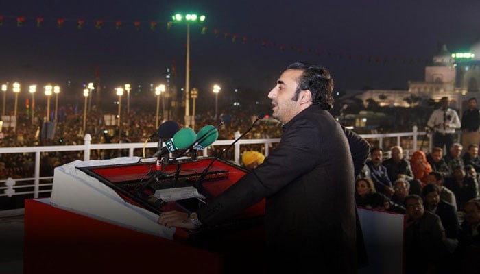 Pakistan Peoples Party (PPP) Chairman Bilawal Bhutto-Zardari addresses gathering in Garhi Khuda Bakhsh on December 27, 2024. — X/@MediaCellPPP