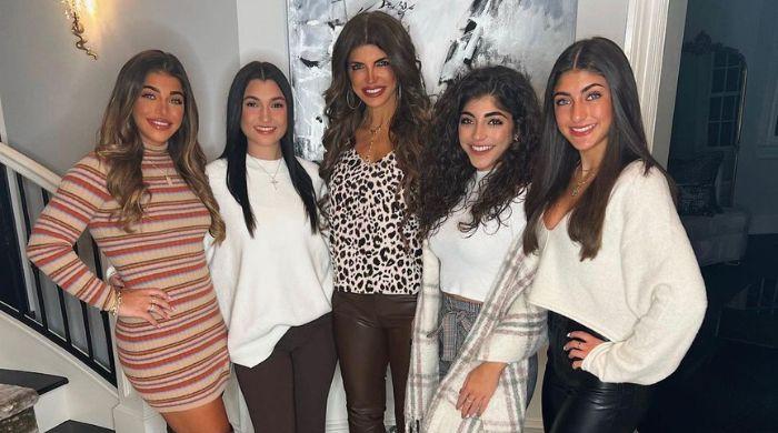 Teresa Giudice stuns in holiday photos with her grown-up daughters