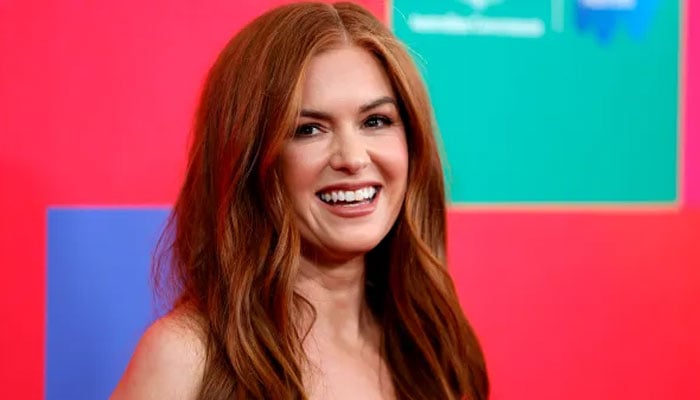 Isla Fisher reflects on 2024 with gratitude after Sacha Baron Cohen divorce