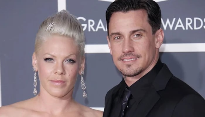 Pink thought Carey Hart flirted with a celebrity crush in 2002