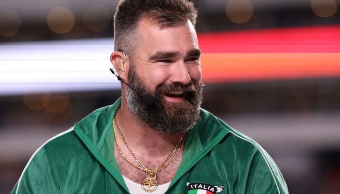 Jason Kelce officially premiers his late night show