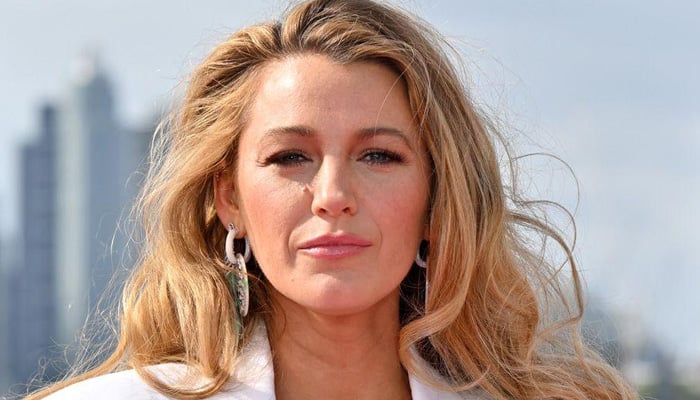 Blake Lively backs out of Golden Globes amid Justin Baldoni scandal