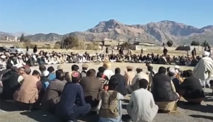 Members of a Kurram tribe attend a jirga in this screengrab taken from a video. — YouTube/Geo News Live