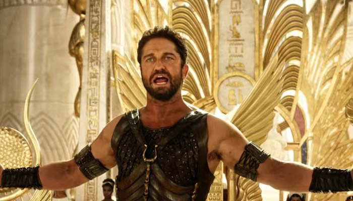 Gerard Butler dishes on serious injury on the set of Zack Snyder 300